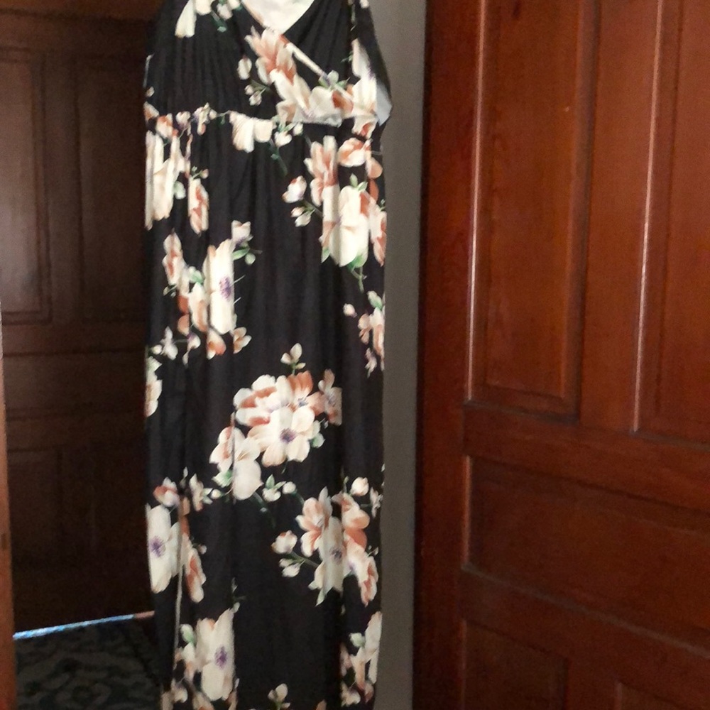 Cold shoulder floral maxi dress